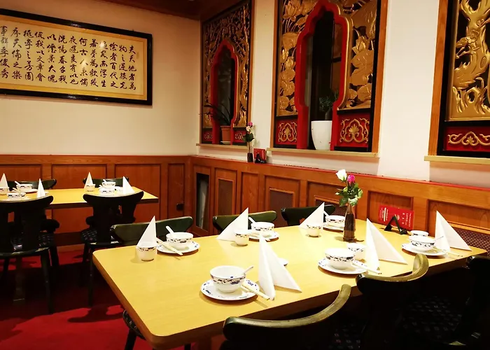 China Restaurant Lotus Otel *