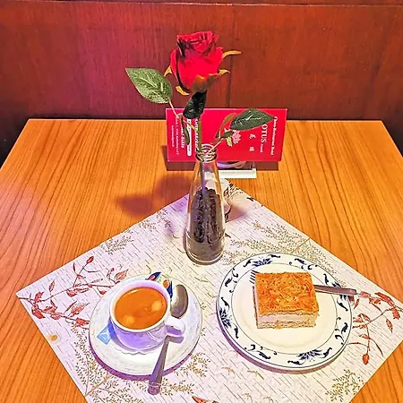 Hotel China Restaurant Lotus *